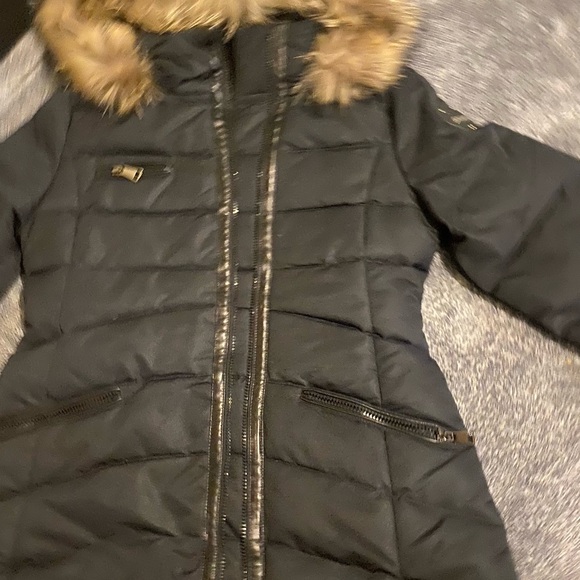 New - Picture 4 of 6